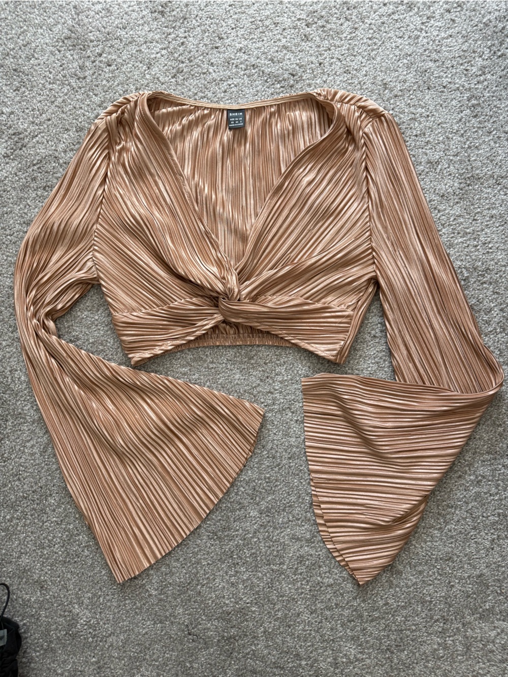 SHEIN Bronze Pleated Twist-Front Crop Top